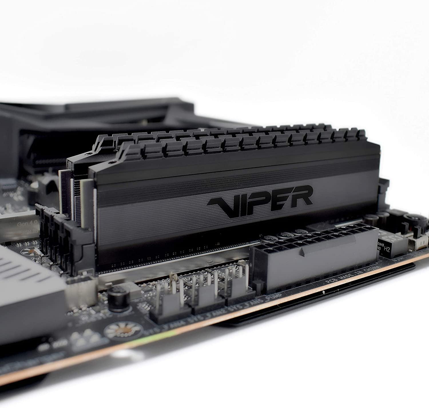 Patriot Viper 4 Blackout Series DDR4 16GB (2 X 8GB) 4266Mhz Kit