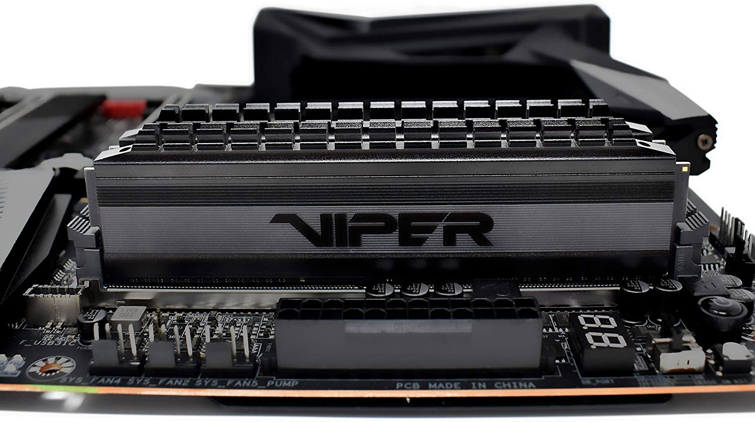 Patriot Viper 4 Blackout Series DDR4 16GB (2 X 8GB) 4266Mhz Kit